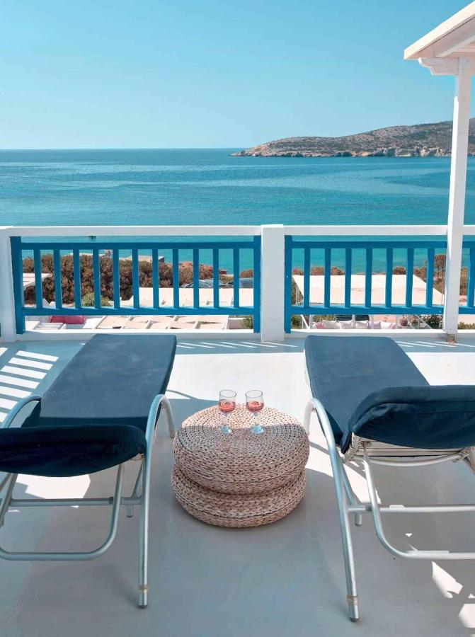 Blue Dolphin Antiparos Villas And Suites Agios Georgios  Bagian luar foto