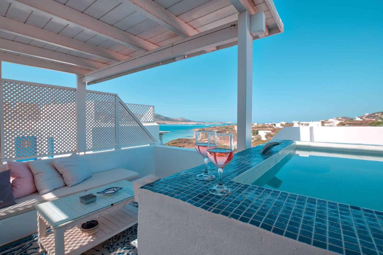 Blue Dolphin Antiparos Villas And Suites Agios Georgios  Bagian luar foto