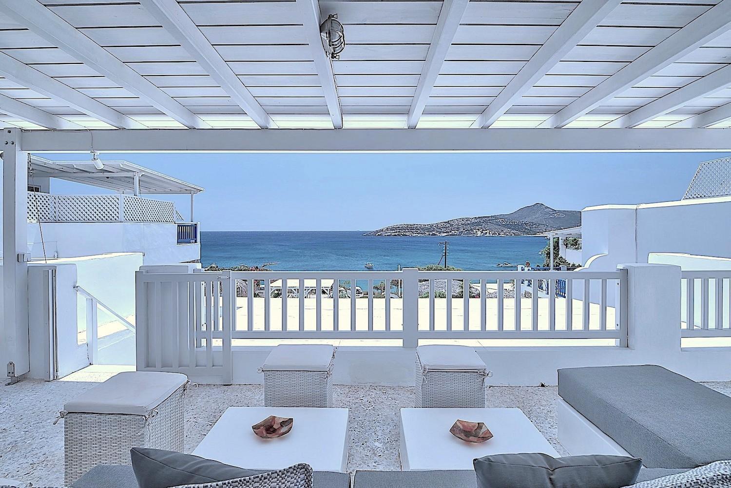 Blue Dolphin Antiparos Villas And Suites Agios Georgios  Bagian luar foto