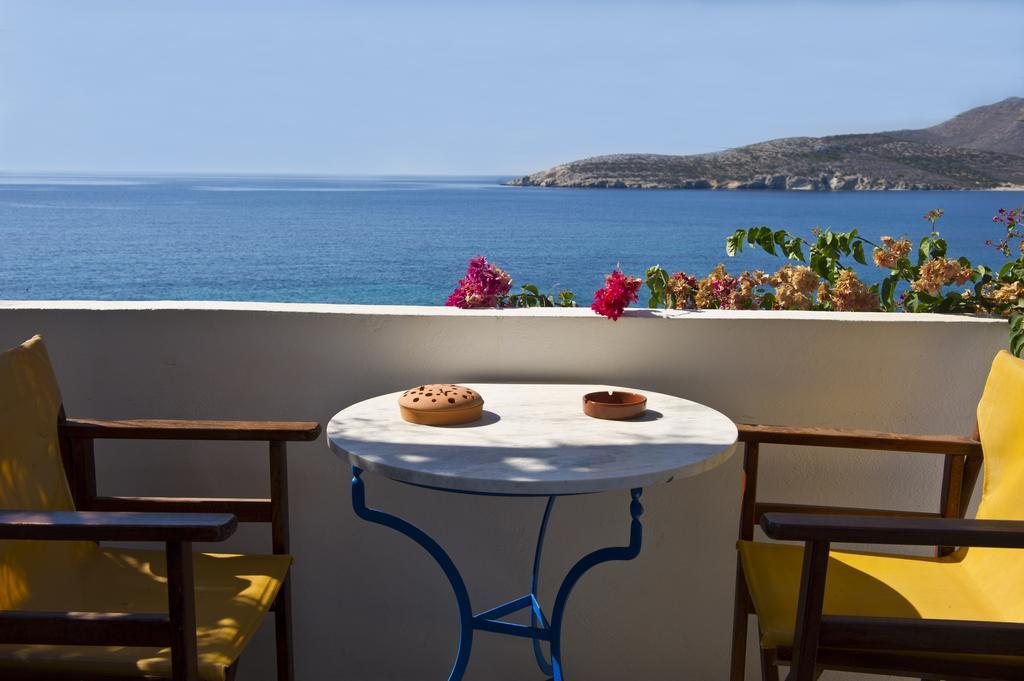 Blue Dolphin Antiparos Villas And Suites Agios Georgios  Bagian luar foto