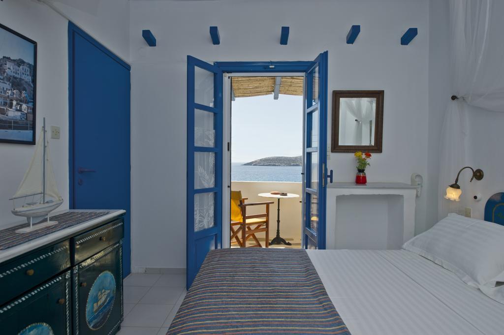 Blue Dolphin Antiparos Villas And Suites Agios Georgios  Bagian luar foto
